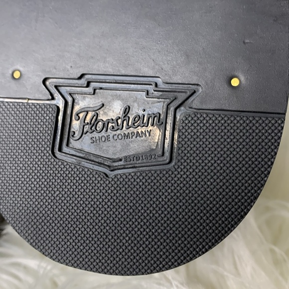 FLORSHEIM Men's Lexington Wing-Tip Oxford - Picture 7 of 13